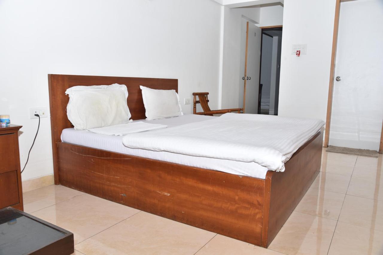 Niva Stays Paradise Pune Bagian luar foto